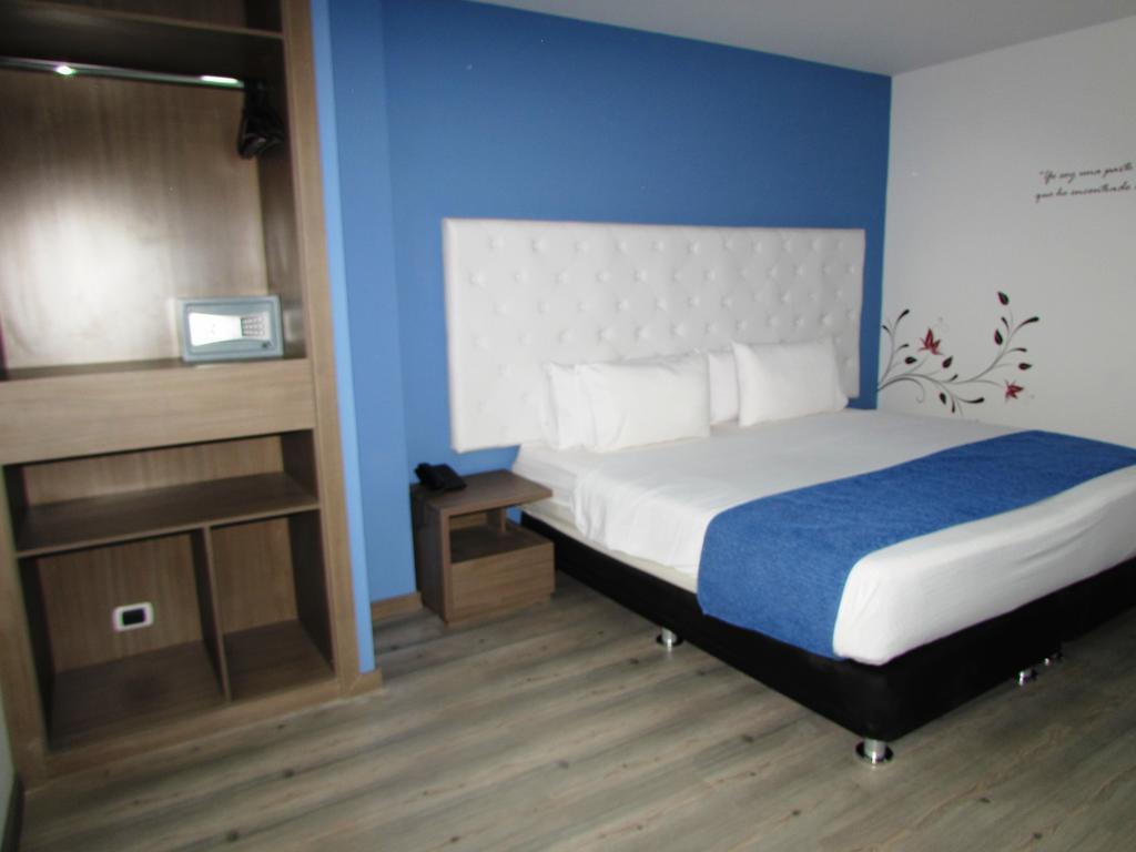 AW Hotel Plaza Miranda Bogotá Habitación foto